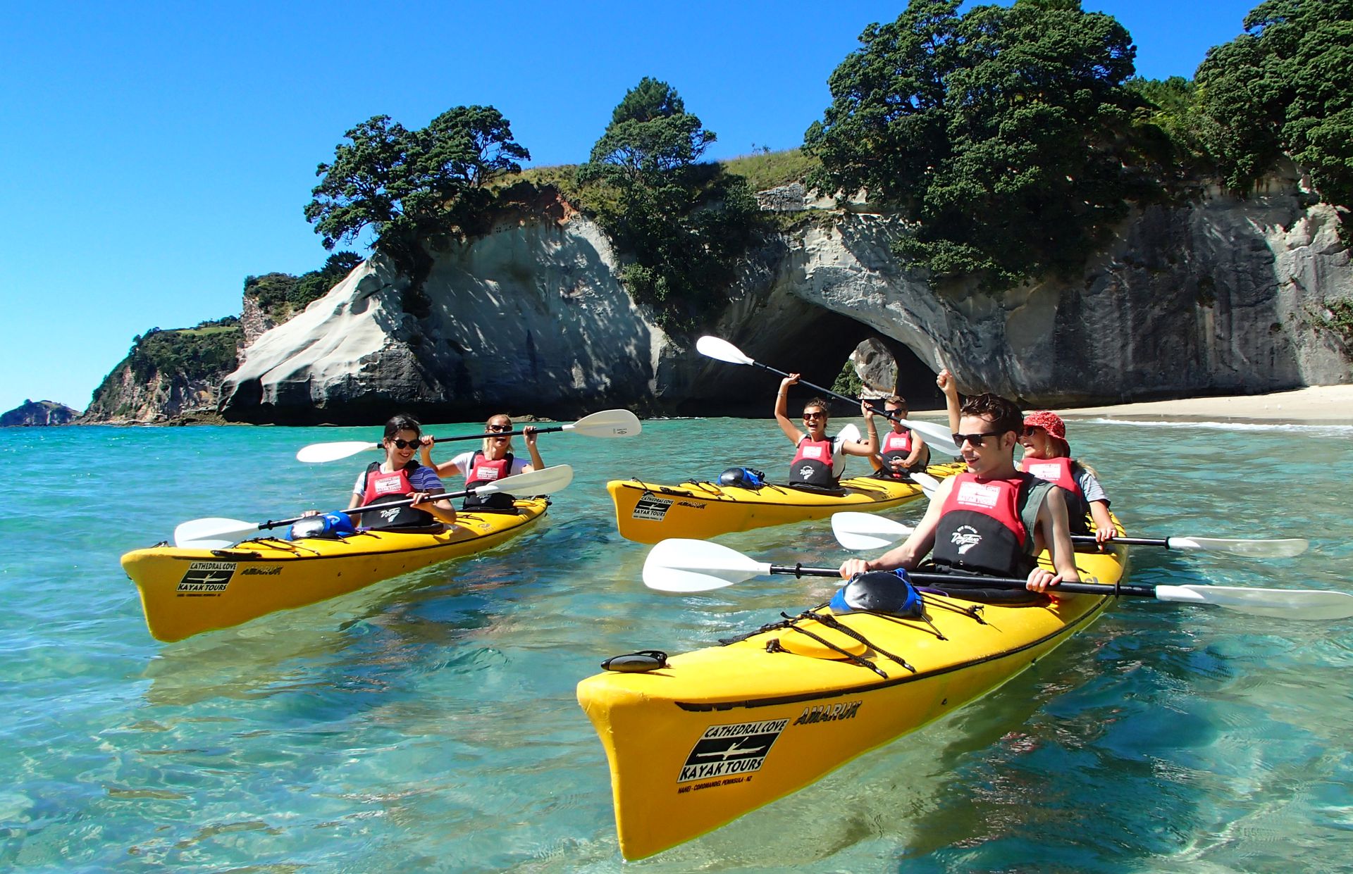 cathedral cove kayak
